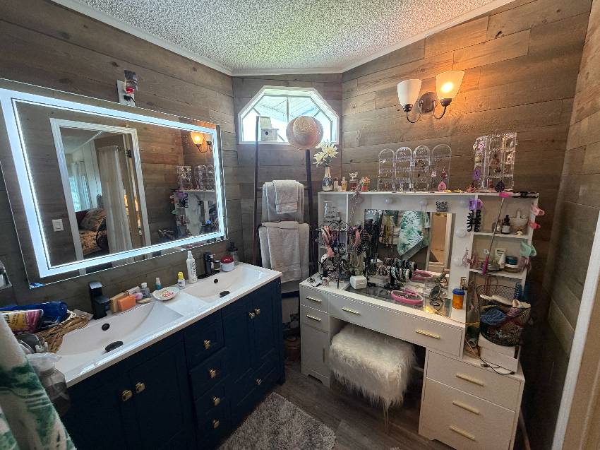 1029 Hook Lane a Winter Haven, FL Mobile or Manufactured Home for Sale